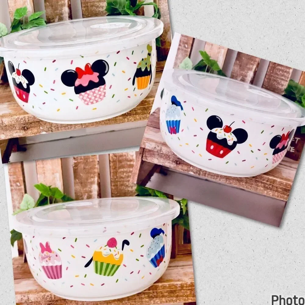 NWT Disney Winnie The Pooh & Friends Big Pressure Lid Food Container Bowl